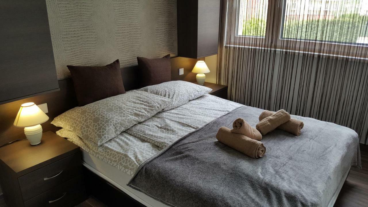 Nice Wellness Apartman Siofok Bagian luar foto