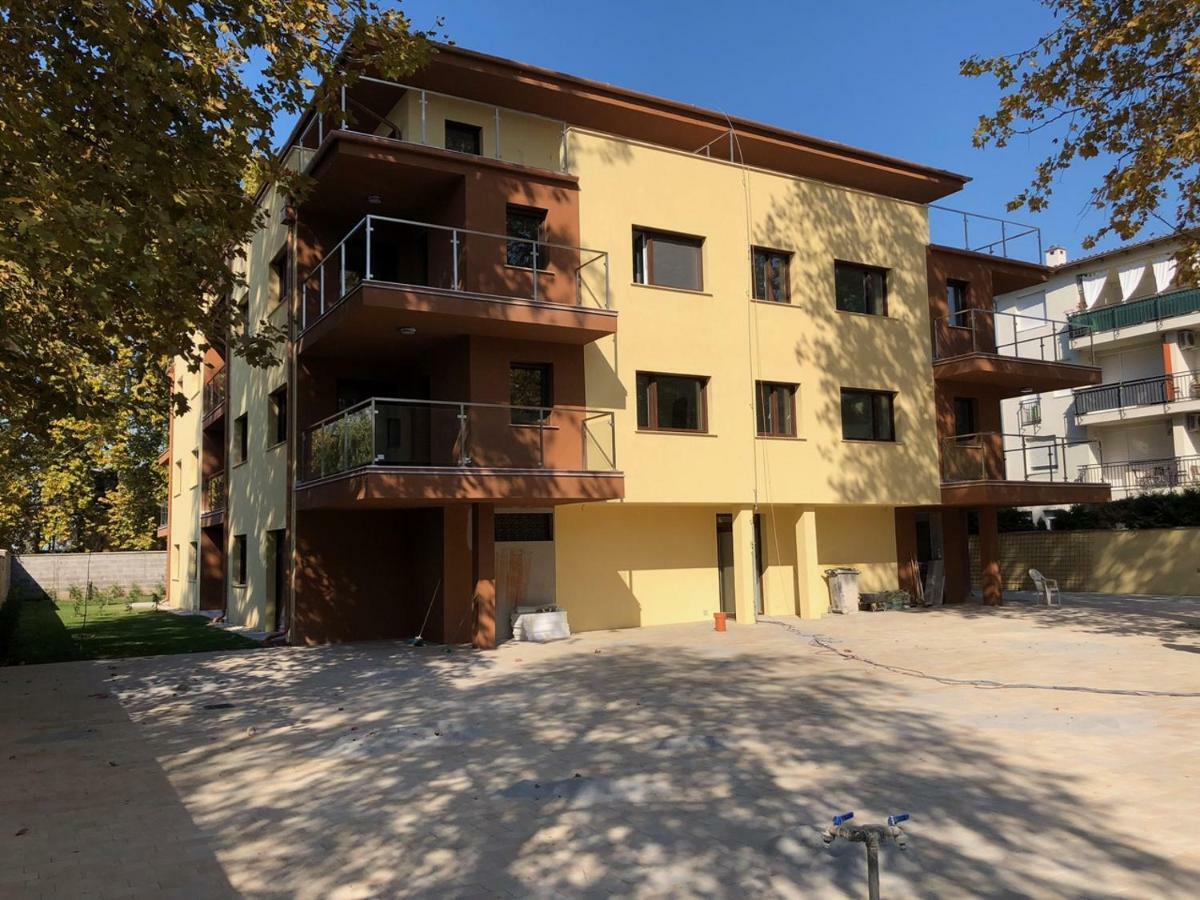 Nice Wellness Apartman Siofok Bagian luar foto